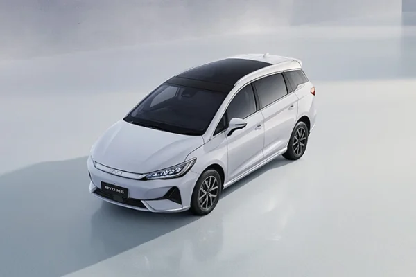 BYD M6 Eksterior